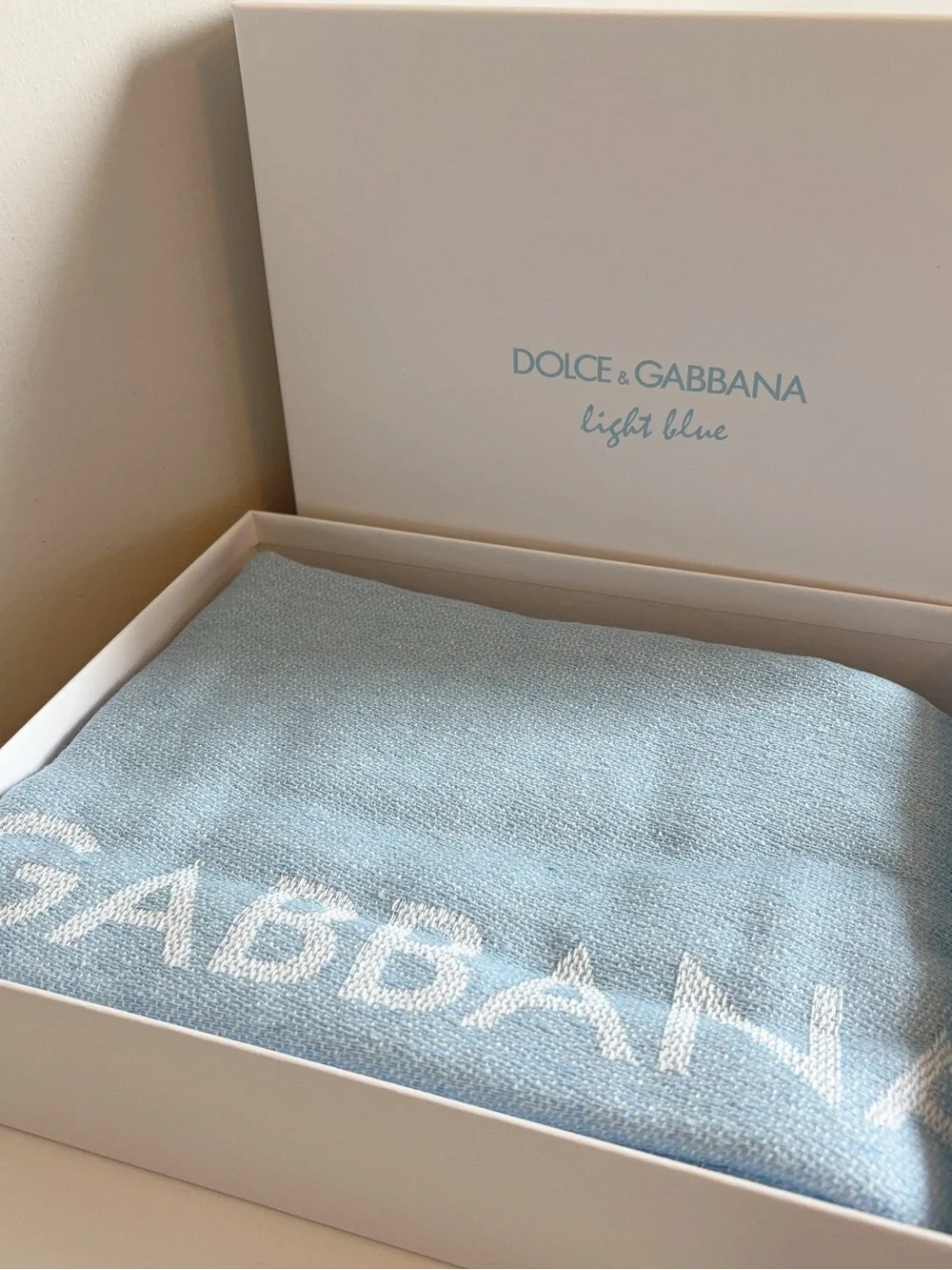 Dolce & Gabbana Light Blue Beach Towel Cotton Luxury Bath Beach NIB